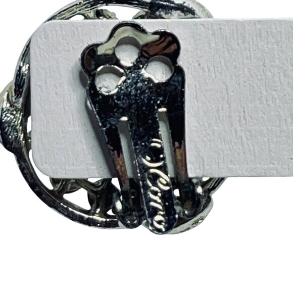 Vintage Coro Textured Silver Tone Clip On Earrings (5866) - Picture 6 of 7